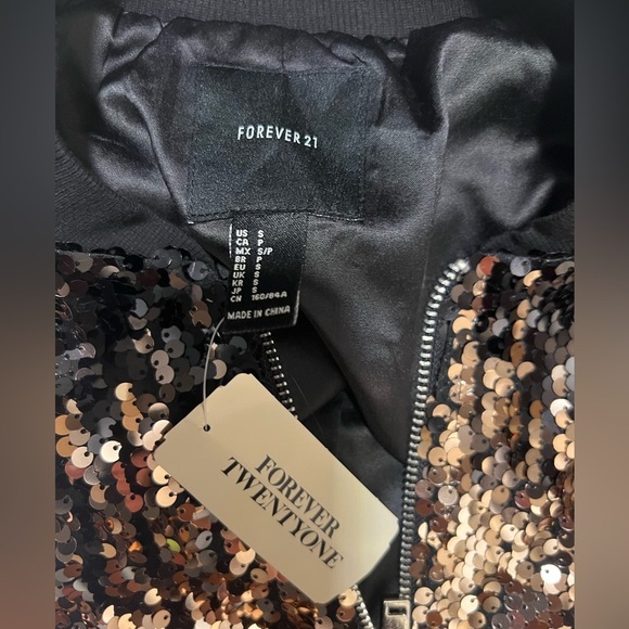 🩷🖤 Forever 21 Sequin Bomber Jacket🩷🖤SZ S-NWT - Picture 12 of 16